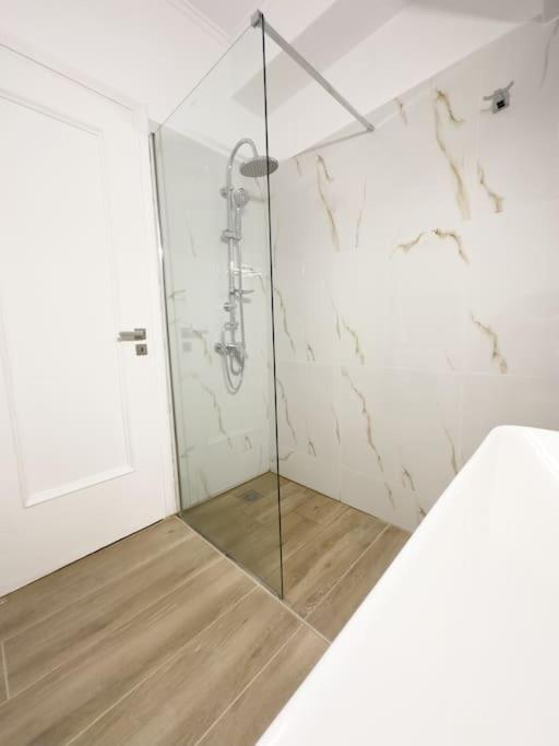 Petite Retreat In Kolonaki, Athens /Netflix 아파트 외부 사진