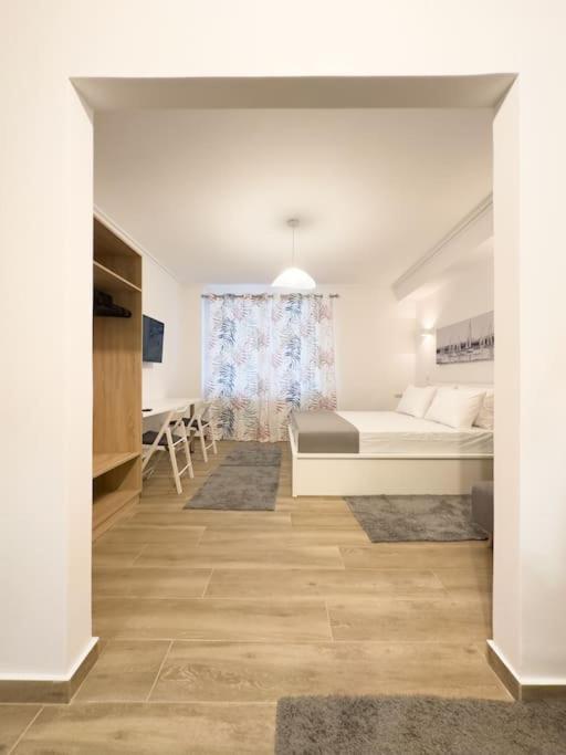 Petite Retreat In Kolonaki, Athens /Netflix 아파트 외부 사진