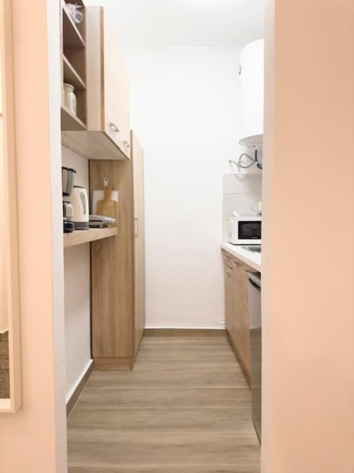 Petite Retreat In Kolonaki, Athens /Netflix 아파트 외부 사진