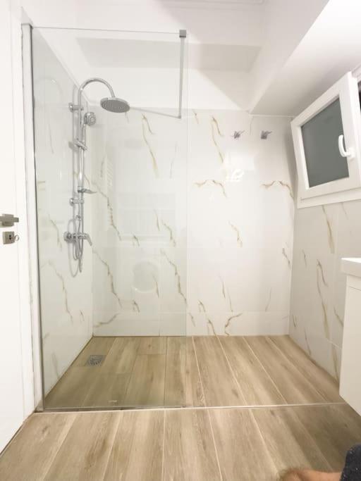 Petite Retreat In Kolonaki, Athens /Netflix 아파트 외부 사진